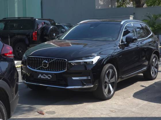 VOLVO XC60 2.0 T8 RECHARGE PLUS AWD GEARTRONIC VOLVO XC60 2.0 T8 RECHARGE PLUS AWD GEARTRONIC
